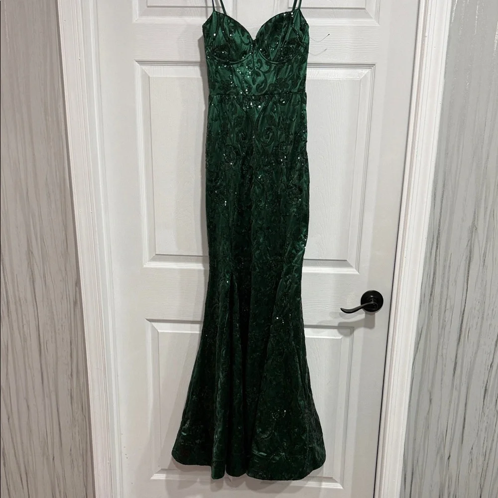 Windsor Deep Green Maxi Dress - Picture 1 of 2